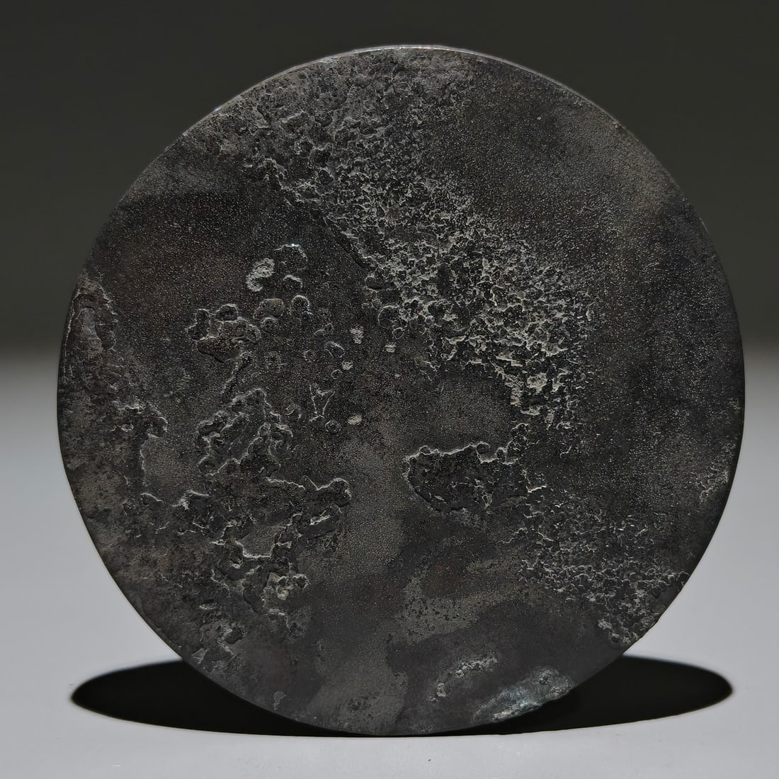 An Archaic Bronze Bats Pattern Round Mirror - 8