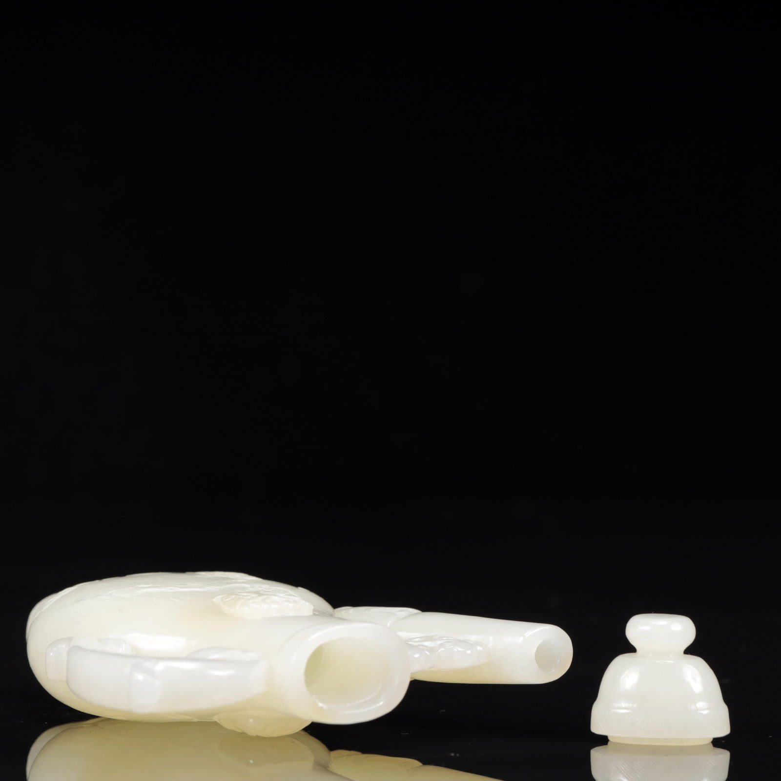 An Exquisite White Jade Figure Pattern Ewer - 9