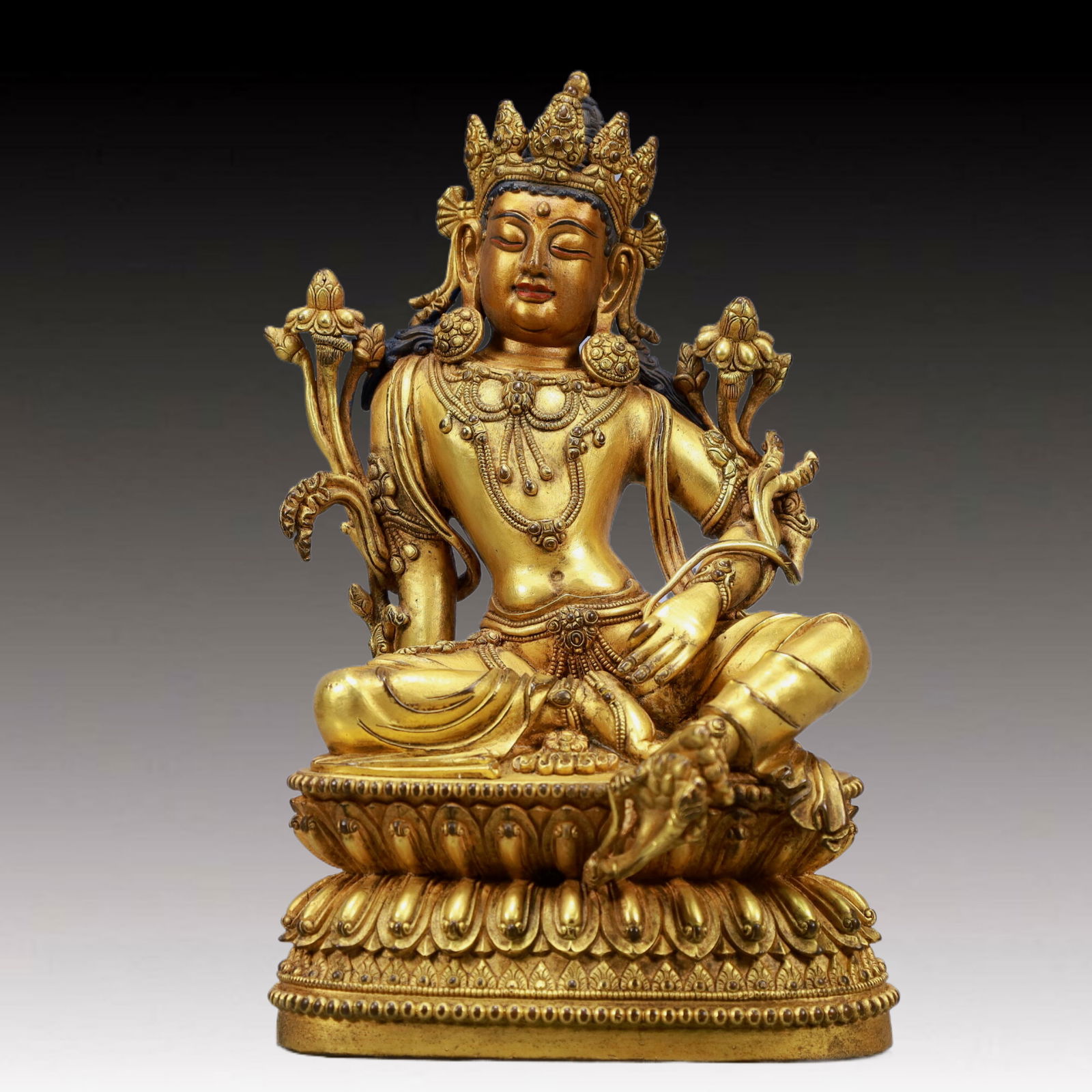 A Solemn Gilt Bronze Green Statue of Tara: A Solemn Gilt Bronze Green Statue of Tara ,Ming Dynasty, China,Yongle Six-character Mark,Size:6.1inx5.9inx10.6inWeight:4350g 