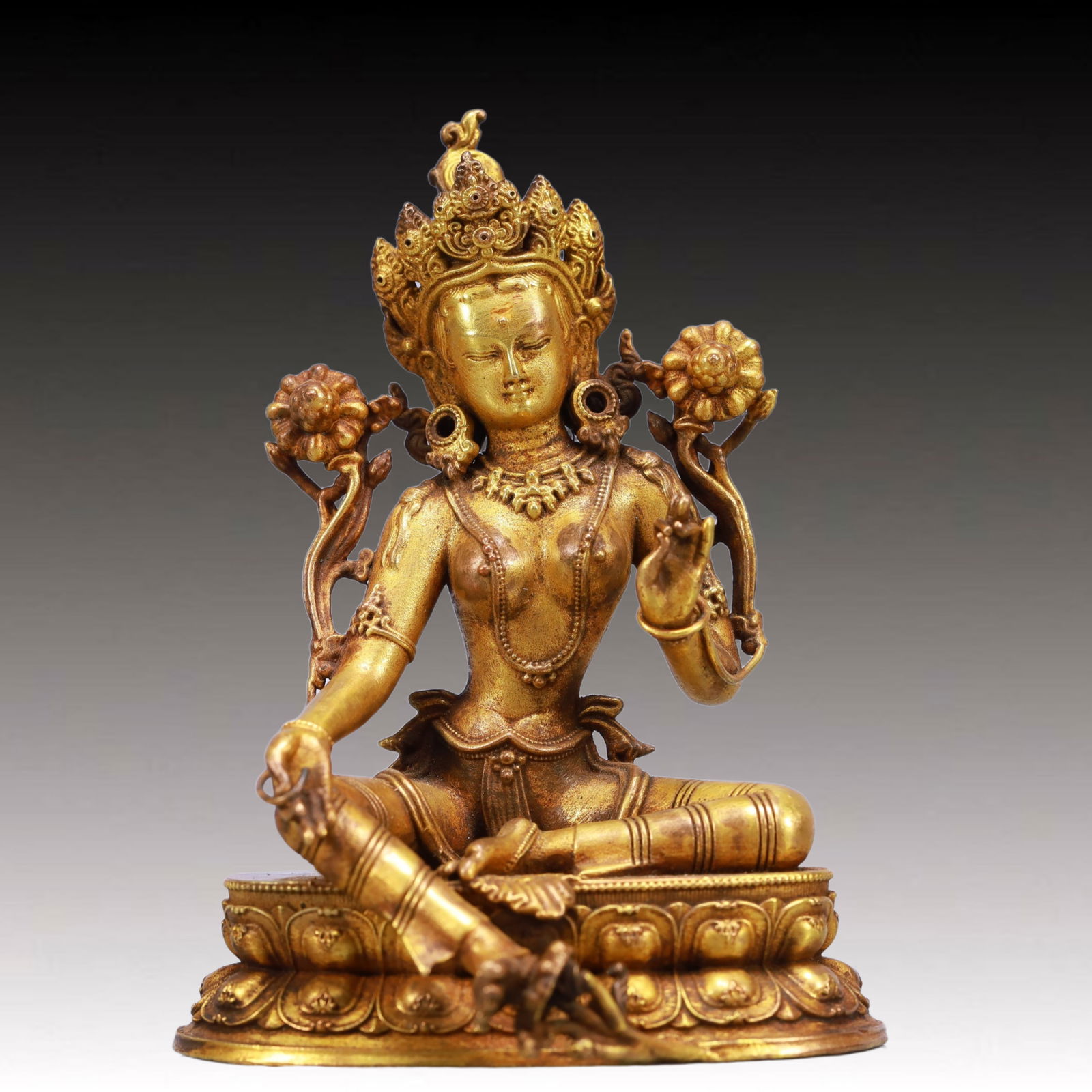 A Solemn Gilt Bronze Statue of Tara: A Solemn Gilt Bronze Statue of Tara,Qing Dynasty, China,Size:3.1inx2.8inx4.1in,Weight:354g 铜鎏金度母像,中国清代