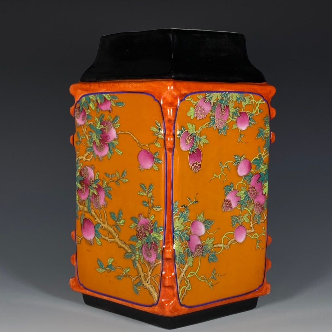 An Exquisite Famille-Rose Painted Gold Melon and Fruit Pattern Vase (1 of 9)