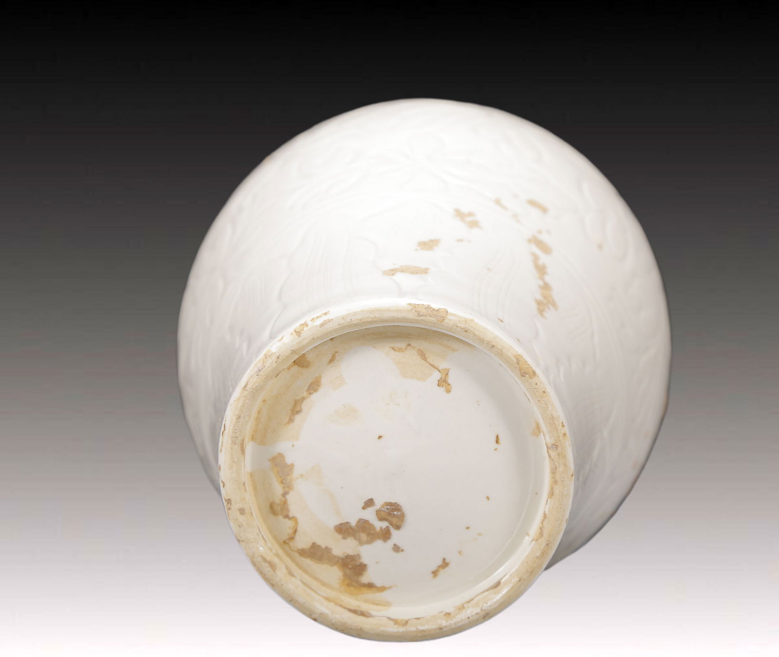 An Exquisite Ding yao Flower Pattern Vase - 11