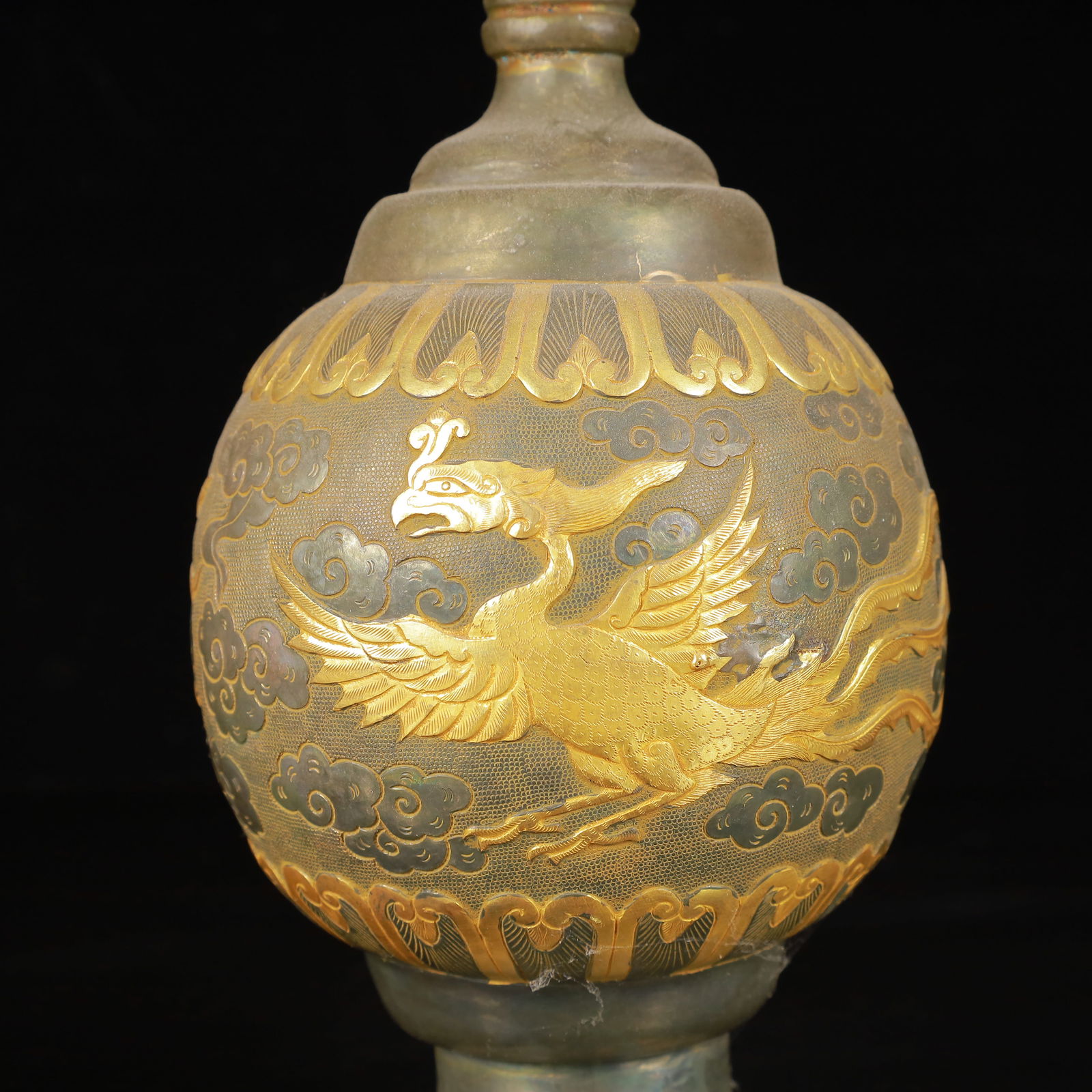 An Exquisite Gilt Silver Phoenix Pattern Vase - 3