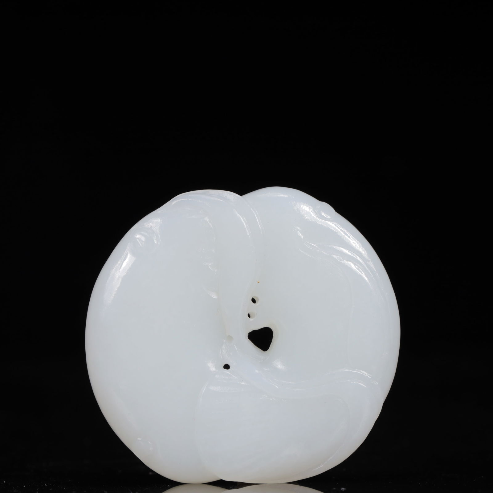 An Exquisite White Jade Fish Pendant (1 of 6)