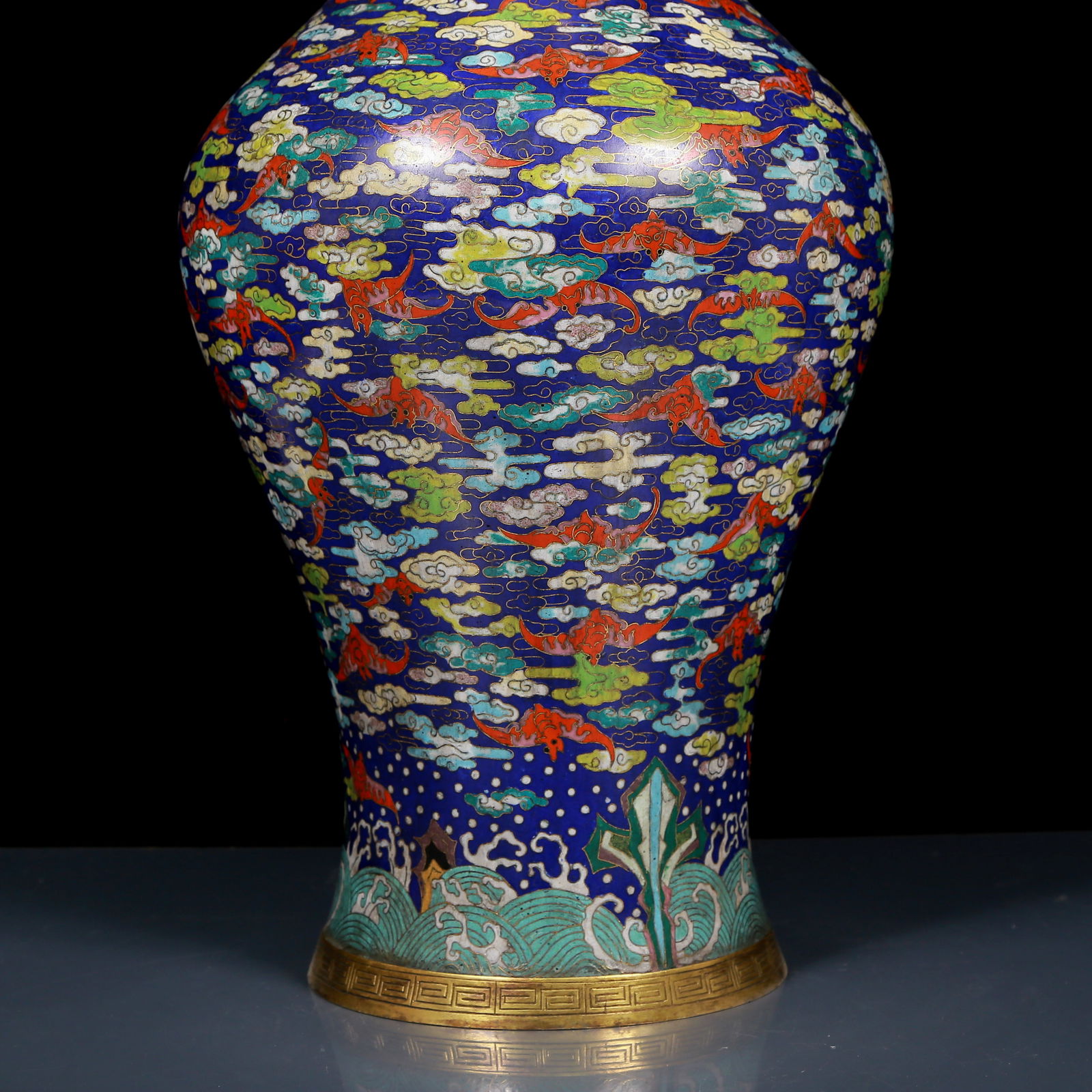 A Huge Cloisonne Auspicious Cloud and Bats Pattern Vase - 3