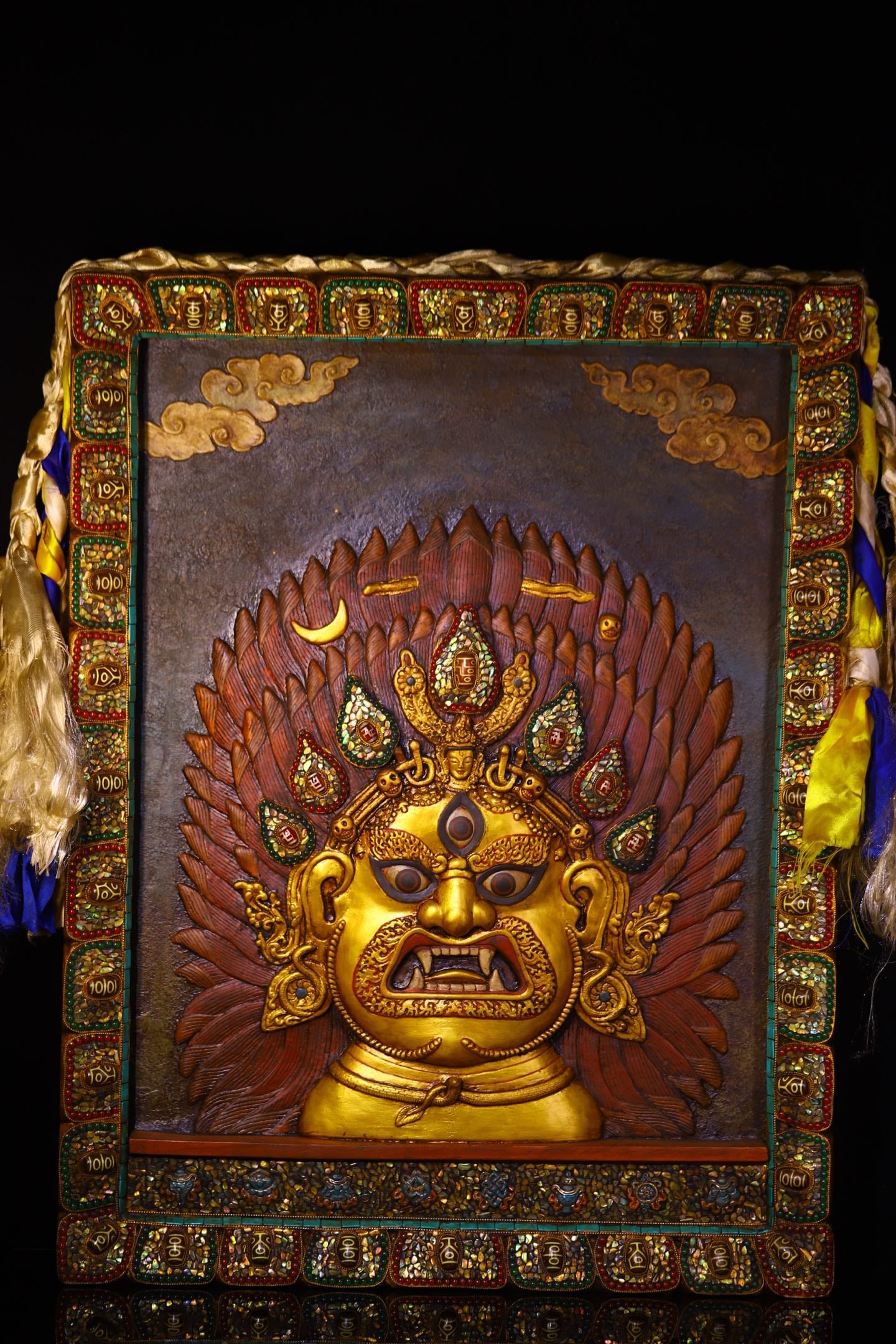 A Rare Bodhi Inlaid Dzi Bead and Gems Vajra Pattern Tangka (1 of 11)