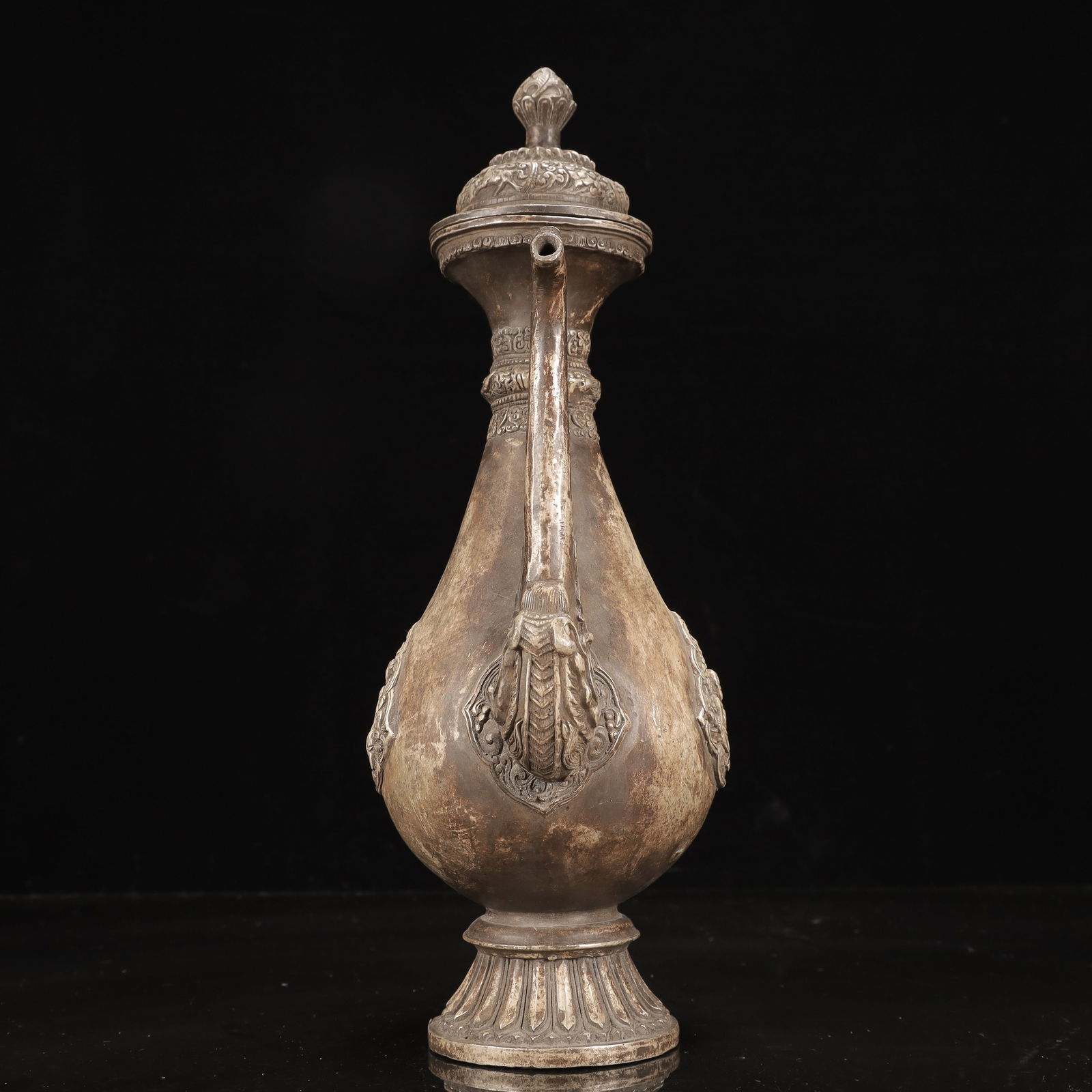 A Rare Silver Figure and Dragon Pattern Ewer - 6