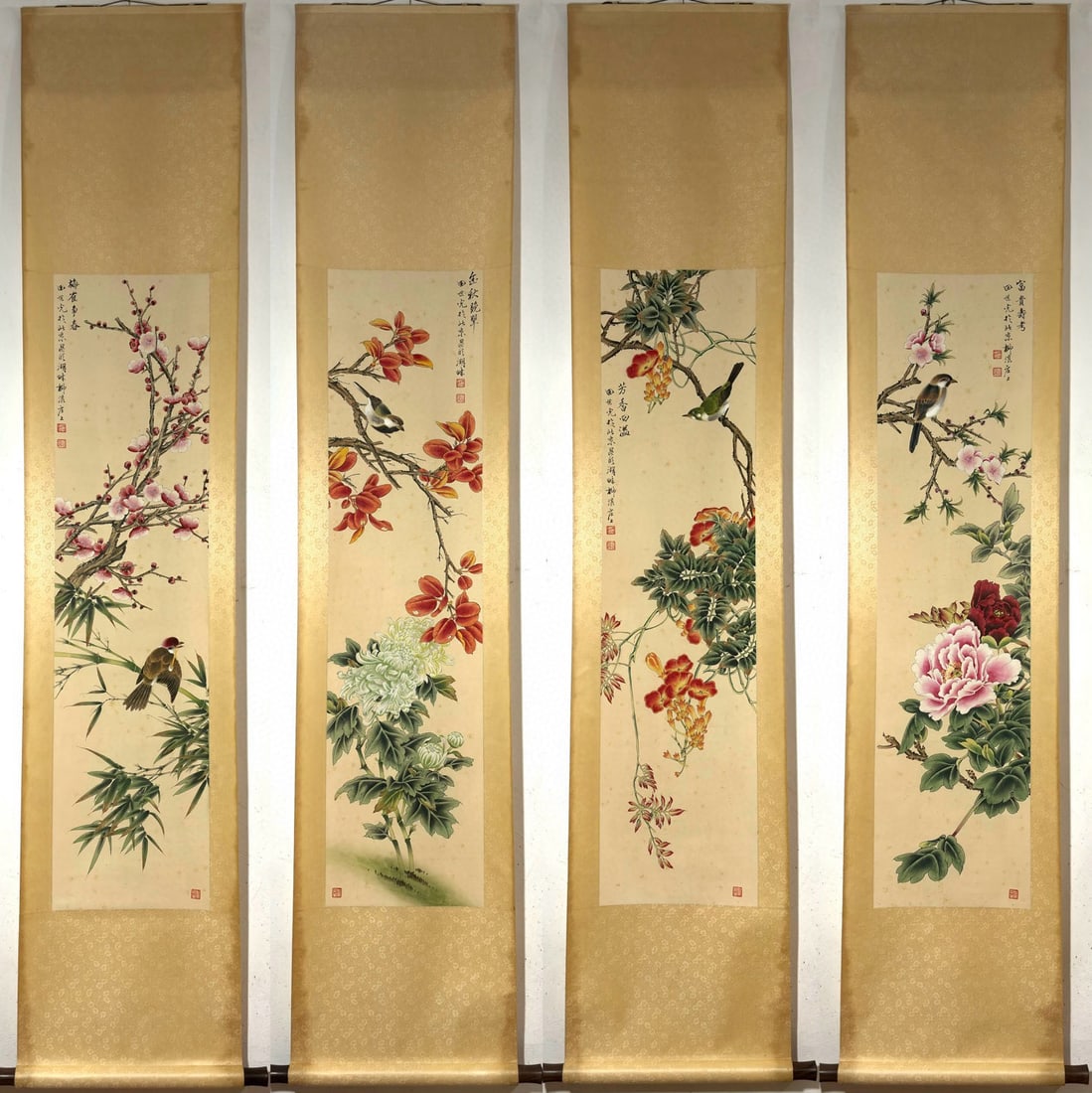 A Set of Chinese Vertical Scroll Ink Painting of Flower and Bird on Paper,Tian Shiguang (1 of 9)