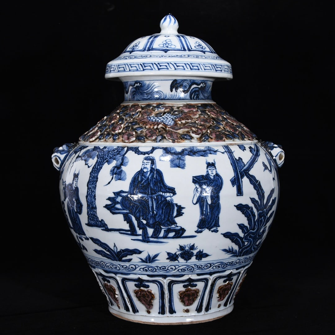 A Huge Blue and White Underglaze-Red Character and Story Pattern Beast-Ears Cover Jar (1 of 9)