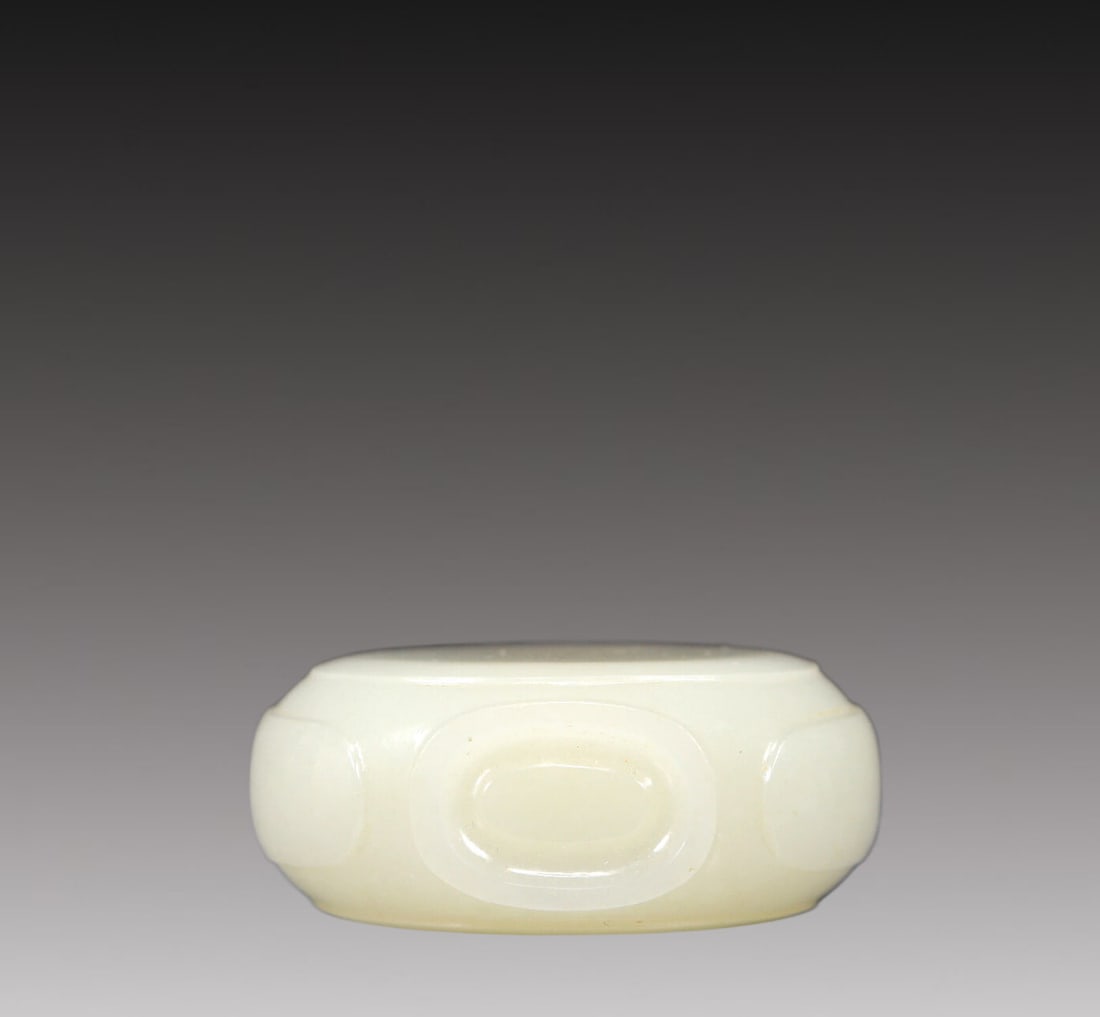 A Precious White Jade Snuff Bottle - 7