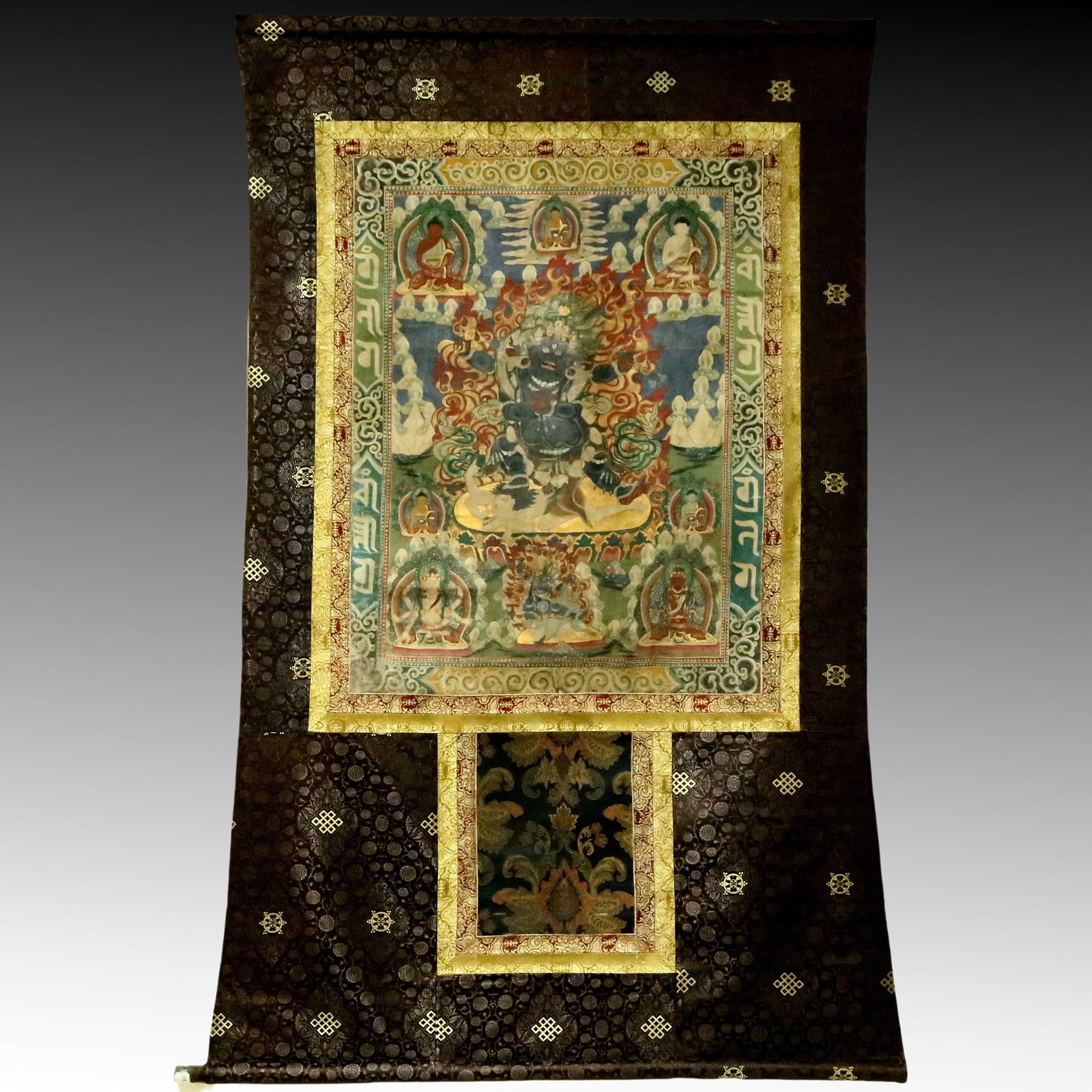 An Exquisite Brocade Painted Color Statue of Vajra Tangka (1 of 10)