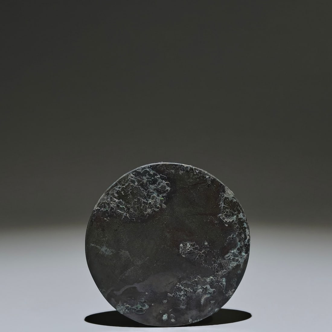 An Archaic Bronze Monkey Pattern Round Mirror - 7