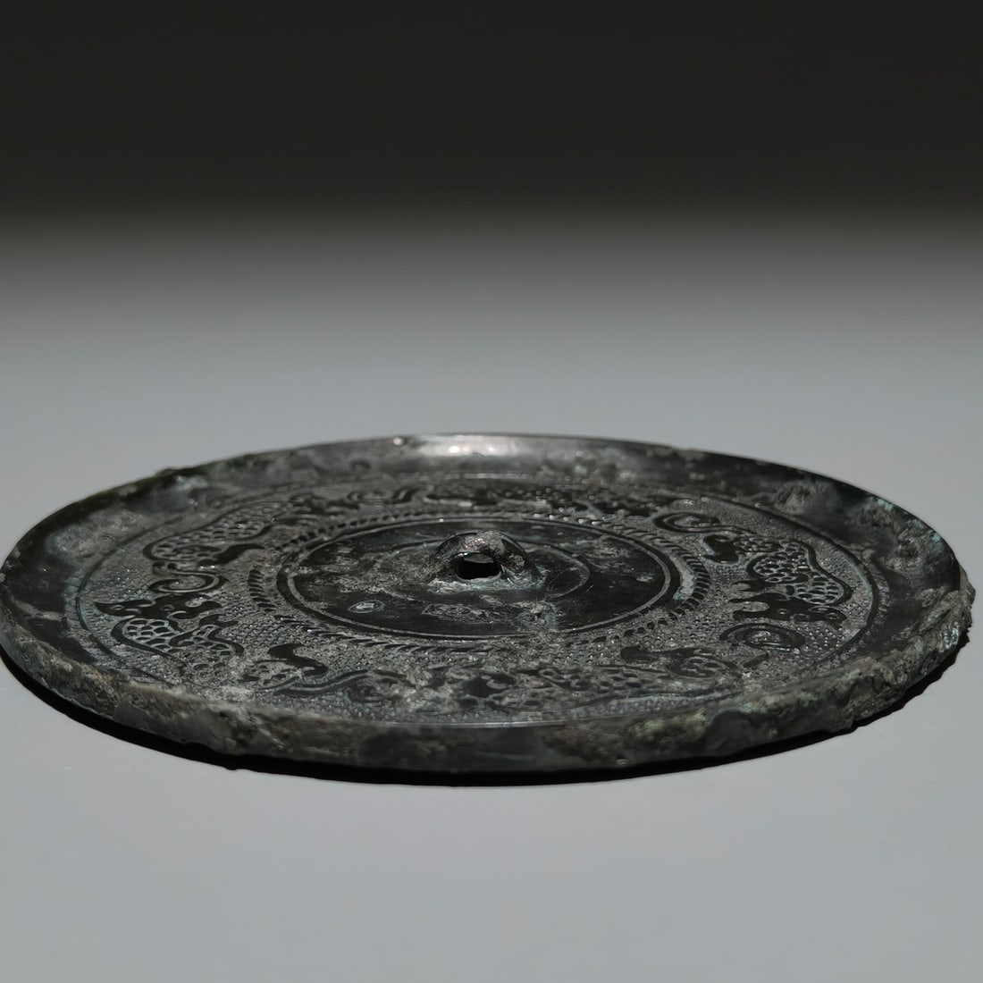 An Archaic Bronze Auspicious Beast Pattern Round Mirror - 6