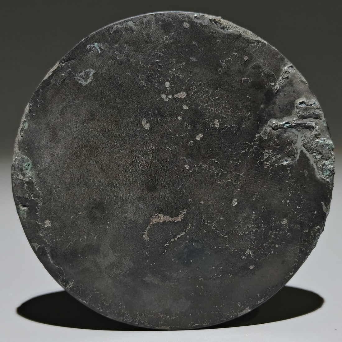 An Archaic Bronze Auspicious Beast Pattern Round Mirror - 8