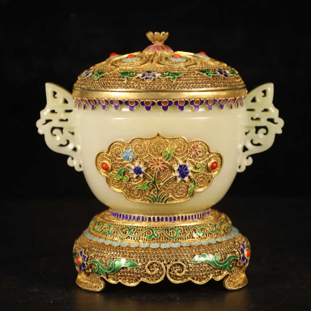 An Exquisite White Jade Covered silver-gilt Flower and Butterfly Pattern Double-Ears Cover (1 of 9)