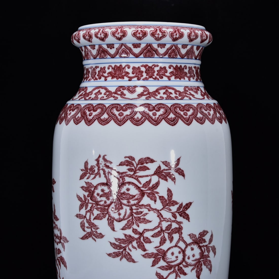 A Huge Underglaze-Red Fruit Pattern Vase - 5