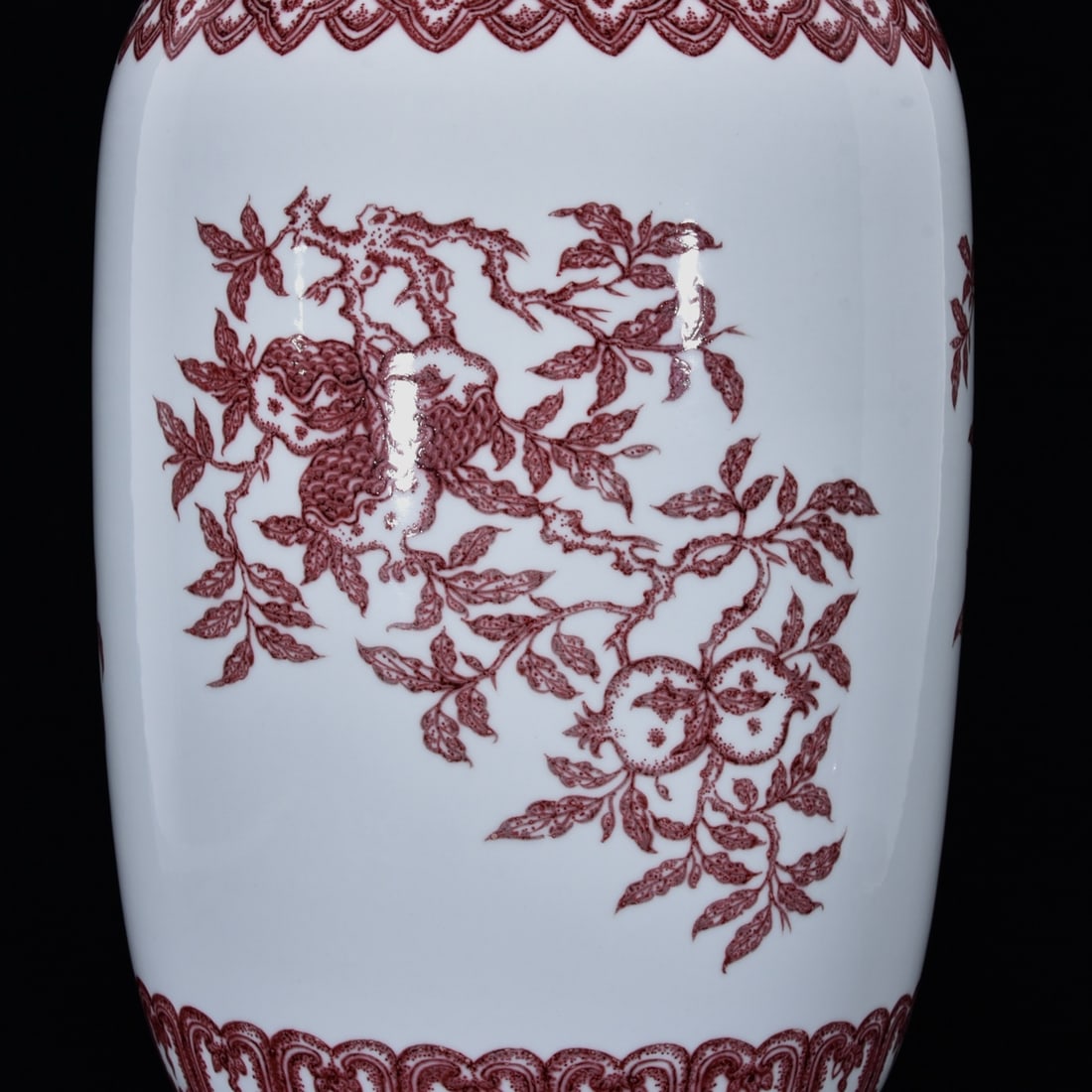 A Huge Underglaze-Red Fruit Pattern Vase - 7