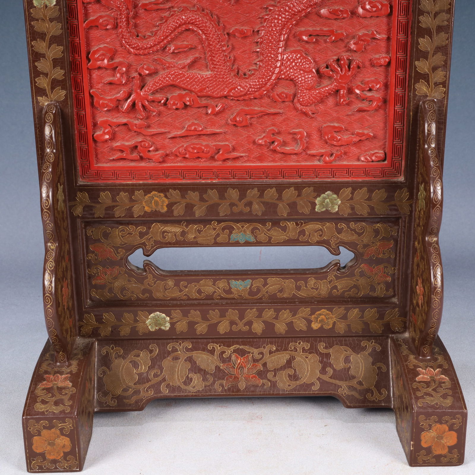 A Huge Carved Red Lacquer Auspicious Cloud and Dragon Pattern Table Screen - 5