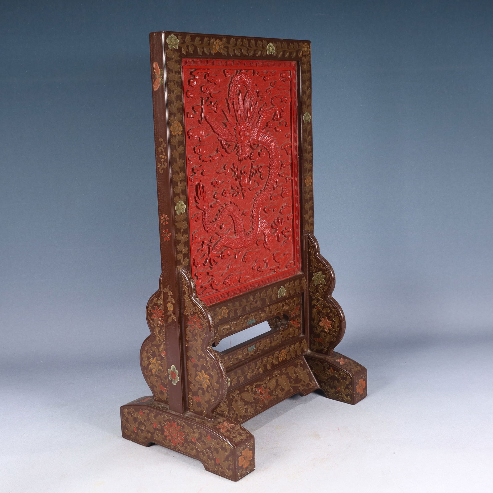 A Huge Carved Red Lacquer Auspicious Cloud and Dragon Pattern Table Screen - 7
