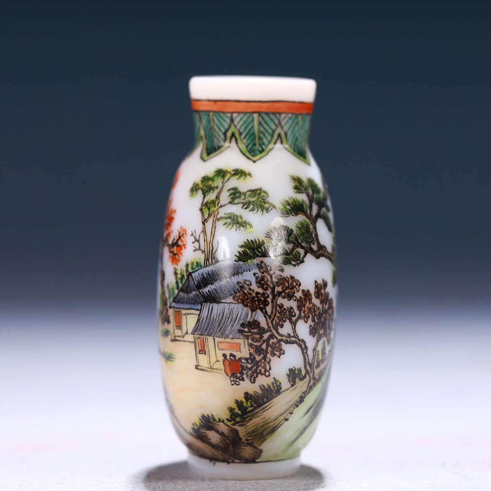 An Exquisite Glass Landscape Pattern Snuff Bottle - 5