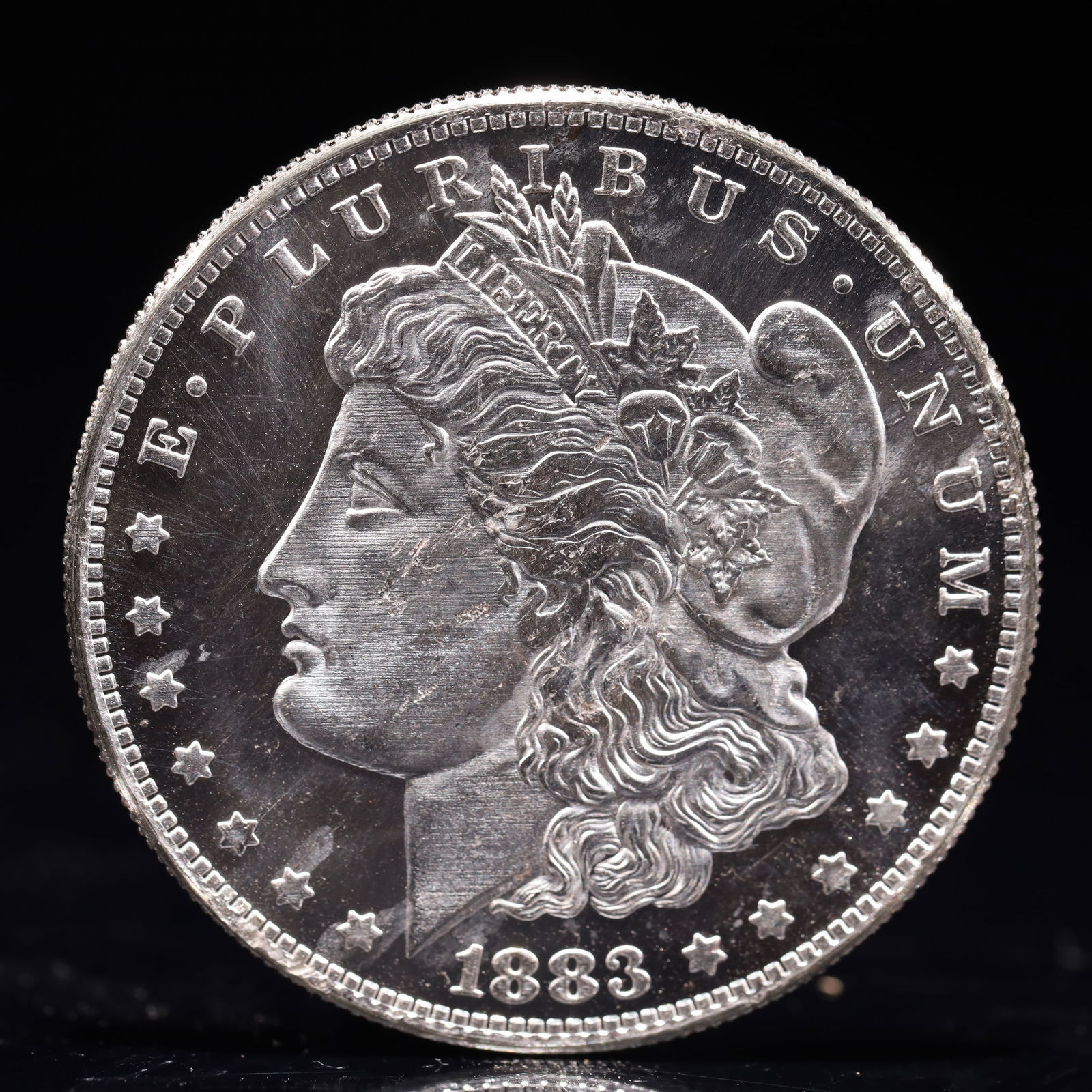 USA Morgan Dollar 1883 Coin (1 of 2)