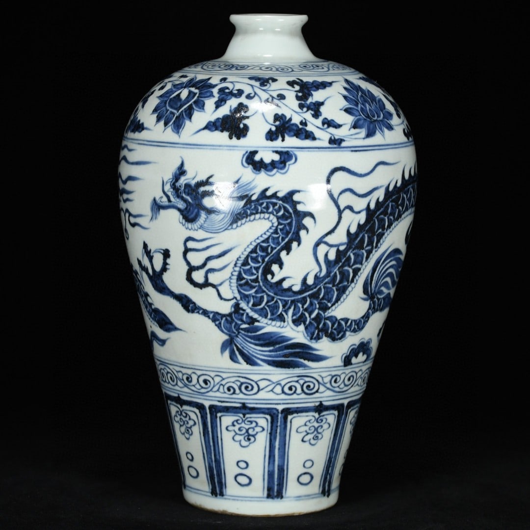 An Exquisite Blue and White Auspicious Cloud and Dragon Pattern Vase (1 of 9)