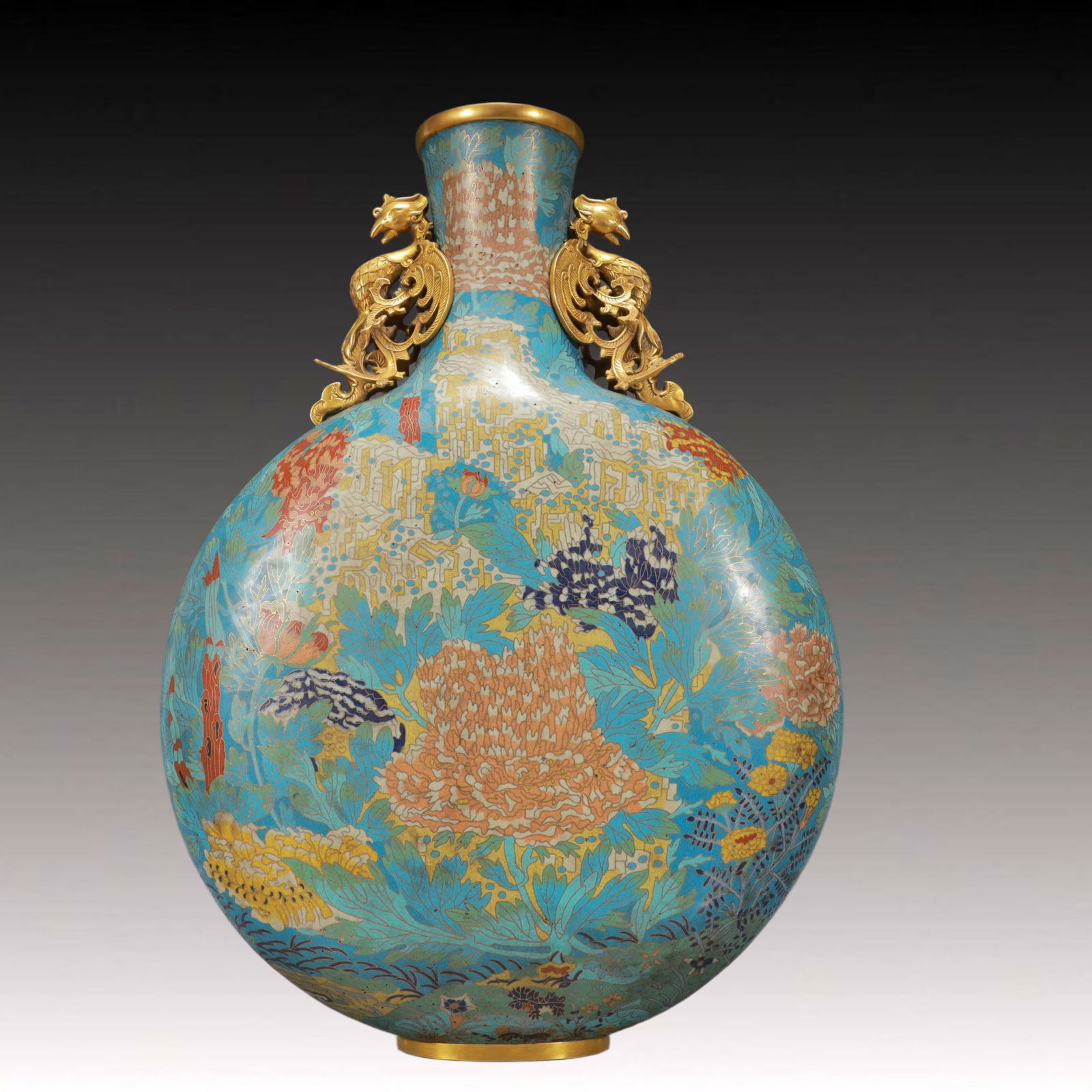 A Huge Cloisonne Chrysanthemum Pattern Phoenix-Ears Vase: A Huge Cloisonne Chrysanthemum Pattern Phoenix-Ears Vase,Qing Dynasty, China,Qianlong Six-character Mark,Size:22.4inx14.6inx4.9in,Weight:8750g 景泰蓝菊花纹凤&