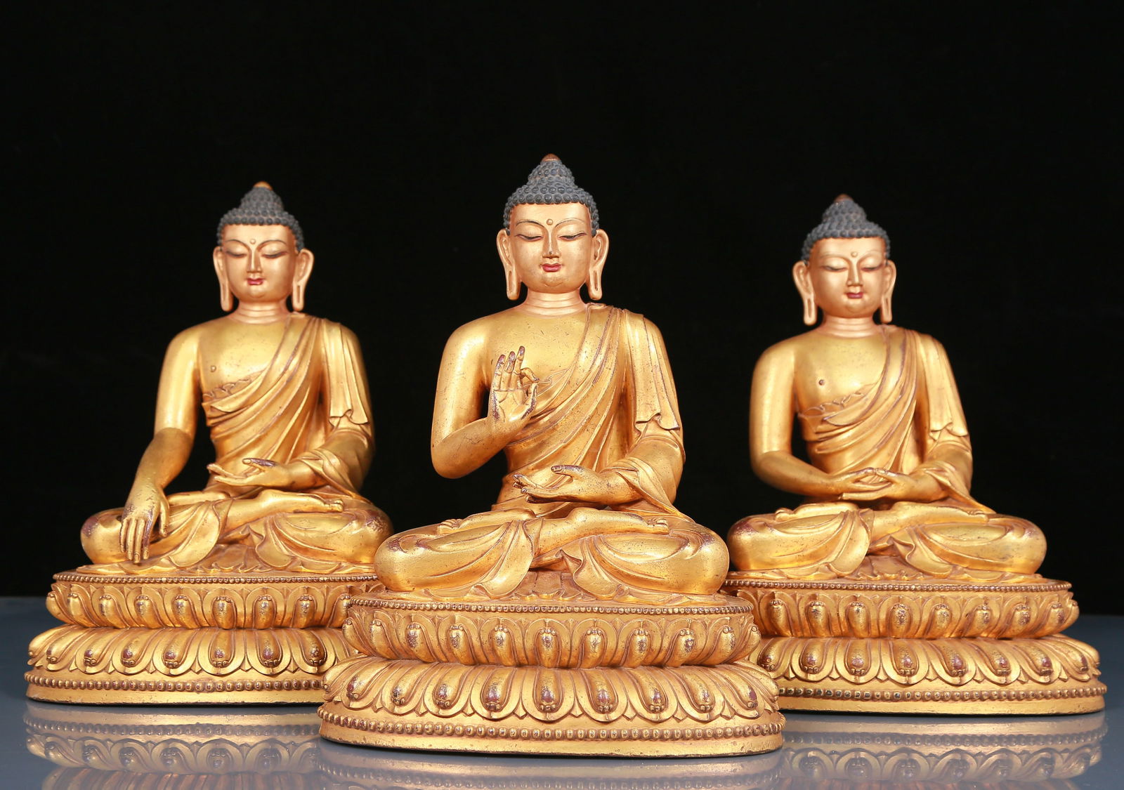 Brilliant Gilt-Bronze Figures Of Buddha Shakyamuni (1 of 17)