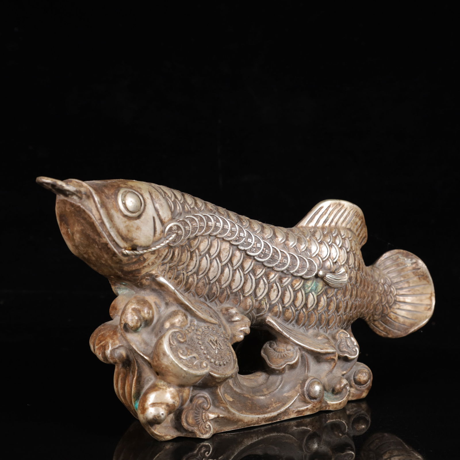 An Exquisite Silver Fish Ornament - 5