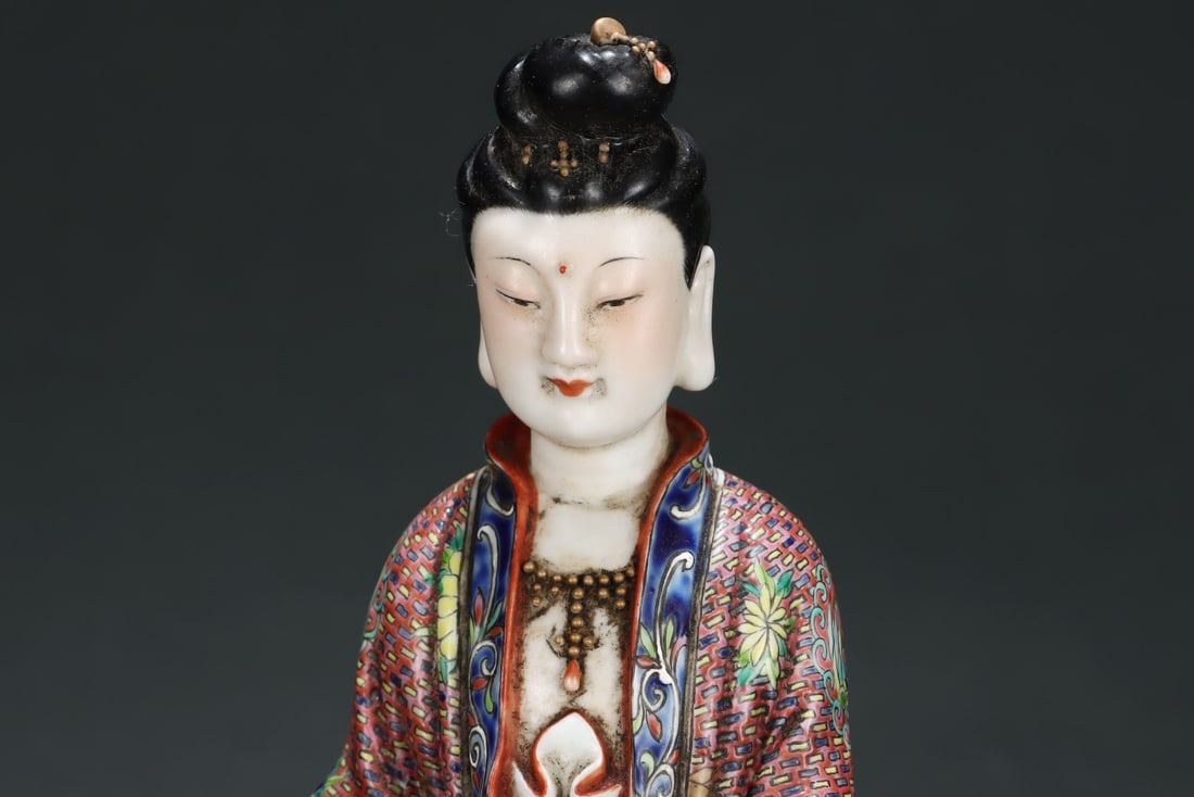 An Exquisite Enamel Flower Pattern Buddha Statue - 2