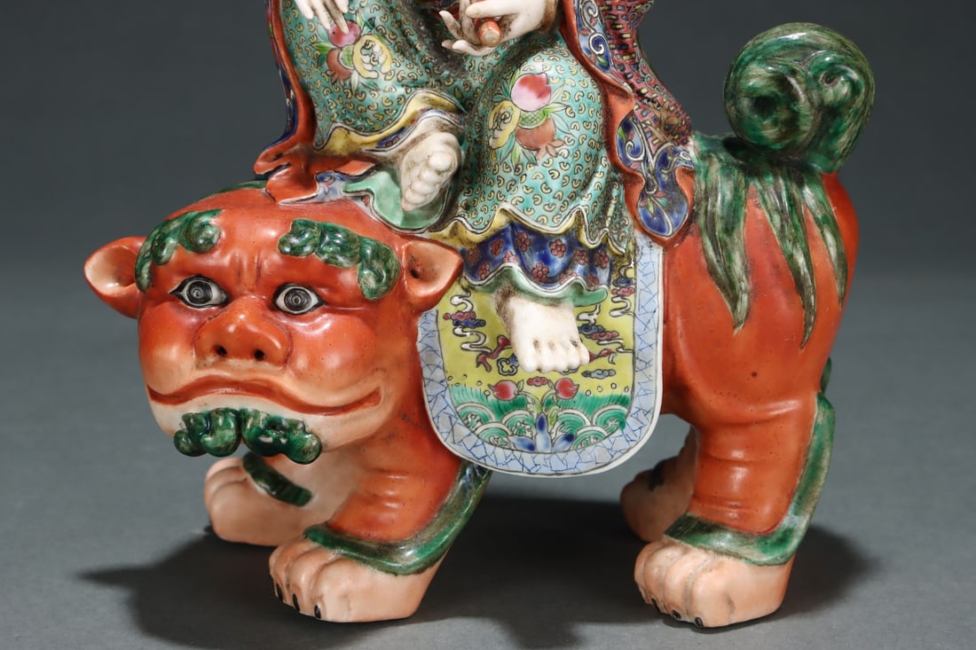 An Exquisite Enamel Flower Pattern Buddha Statue - 3