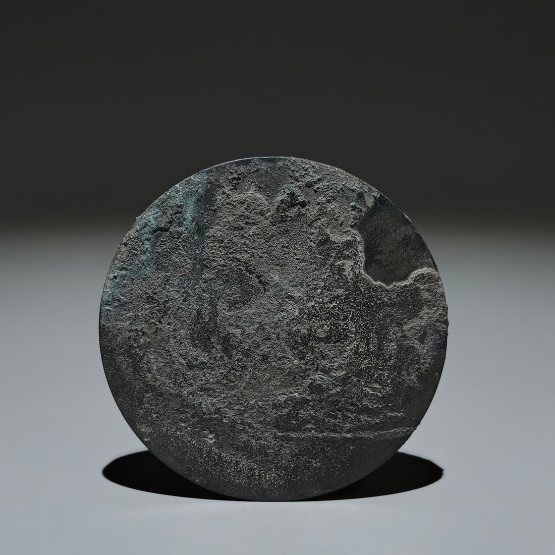 An Archaic Bronze Bird Pattern Round Mirror - 7