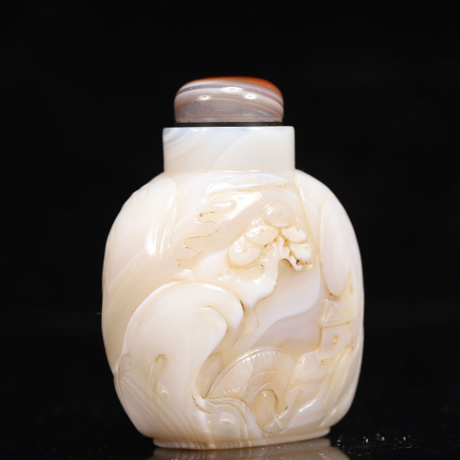 An Exquisite Agate Landscape and Figure Pattern Snuff Bottle - 3