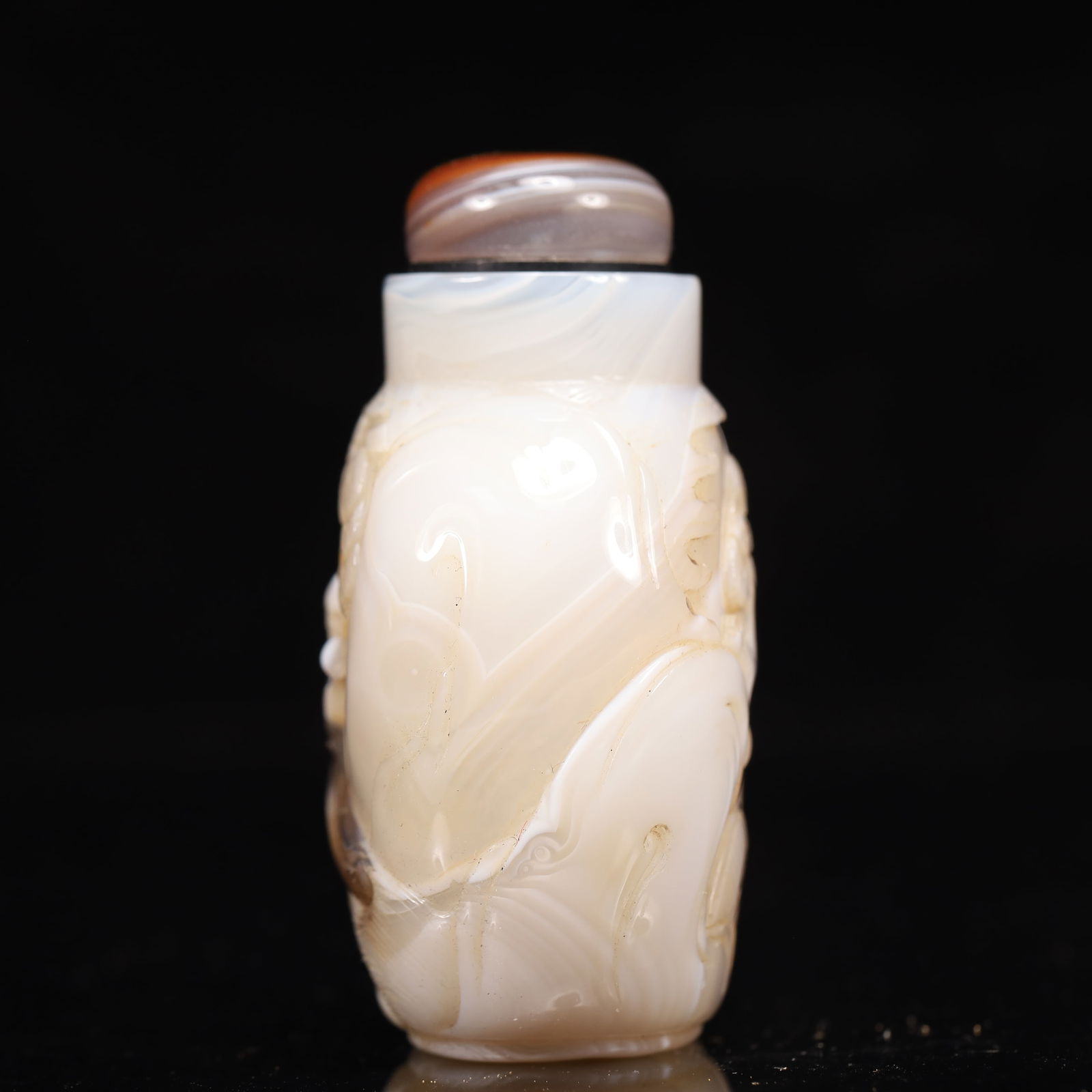 An Exquisite Agate Landscape and Figure Pattern Snuff Bottle - 4