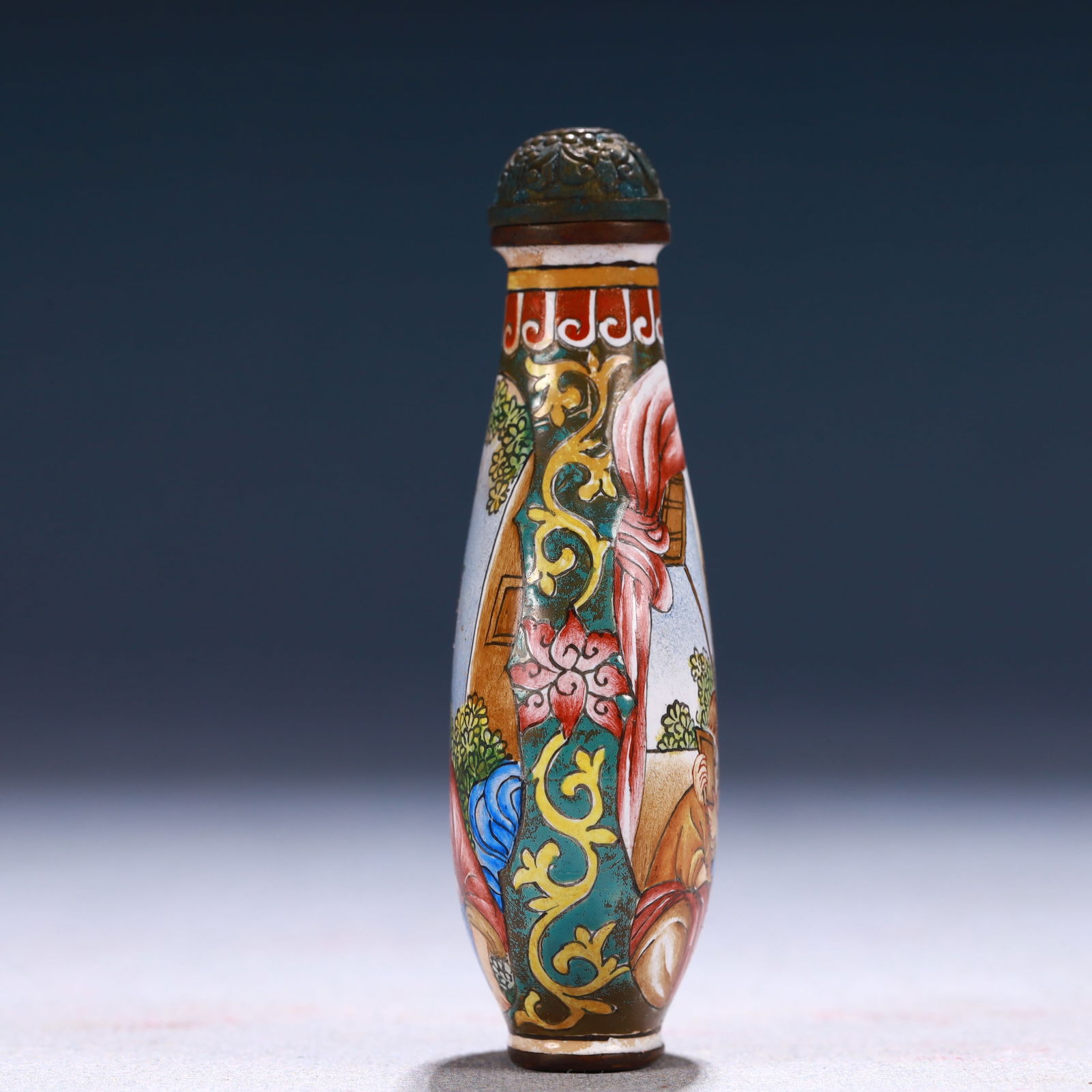 An Exquisite Painted Enamel Figure Pattern Snuff Bottle - 6