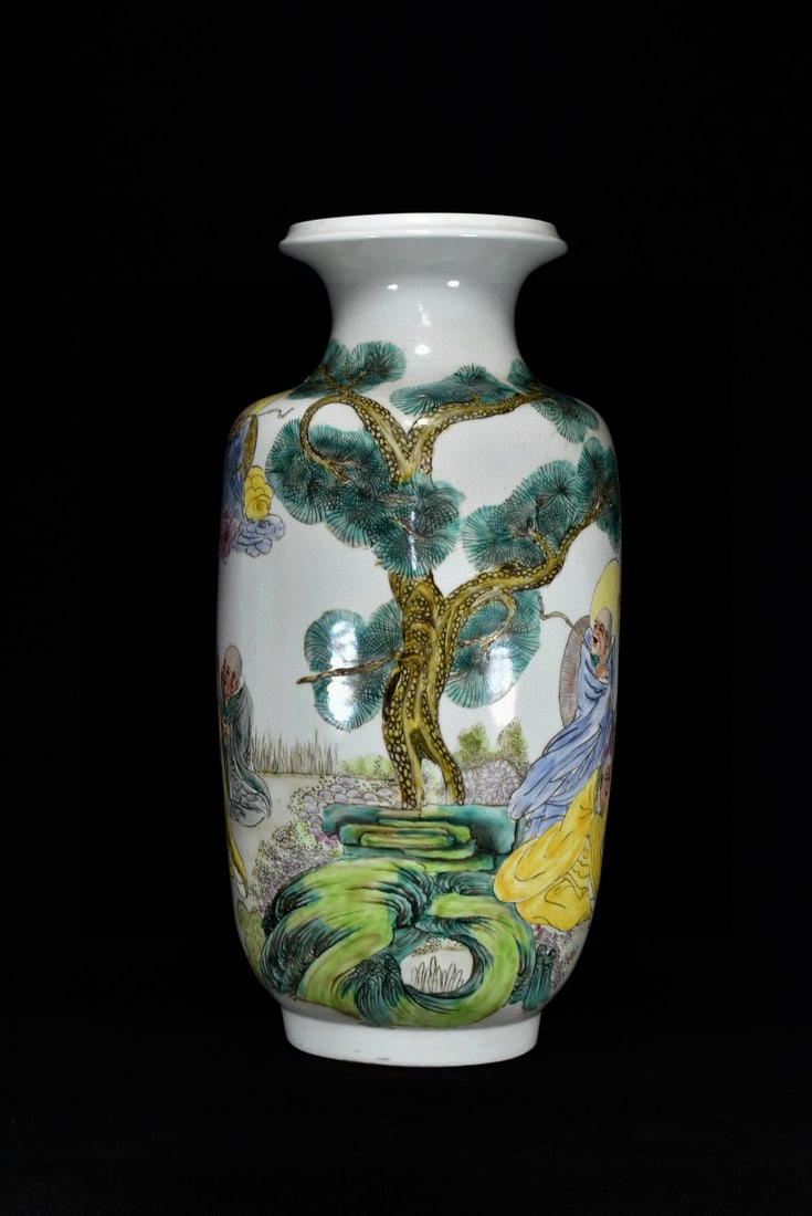 A Huge Famille-Rose Arhat Pattern Vase - 2