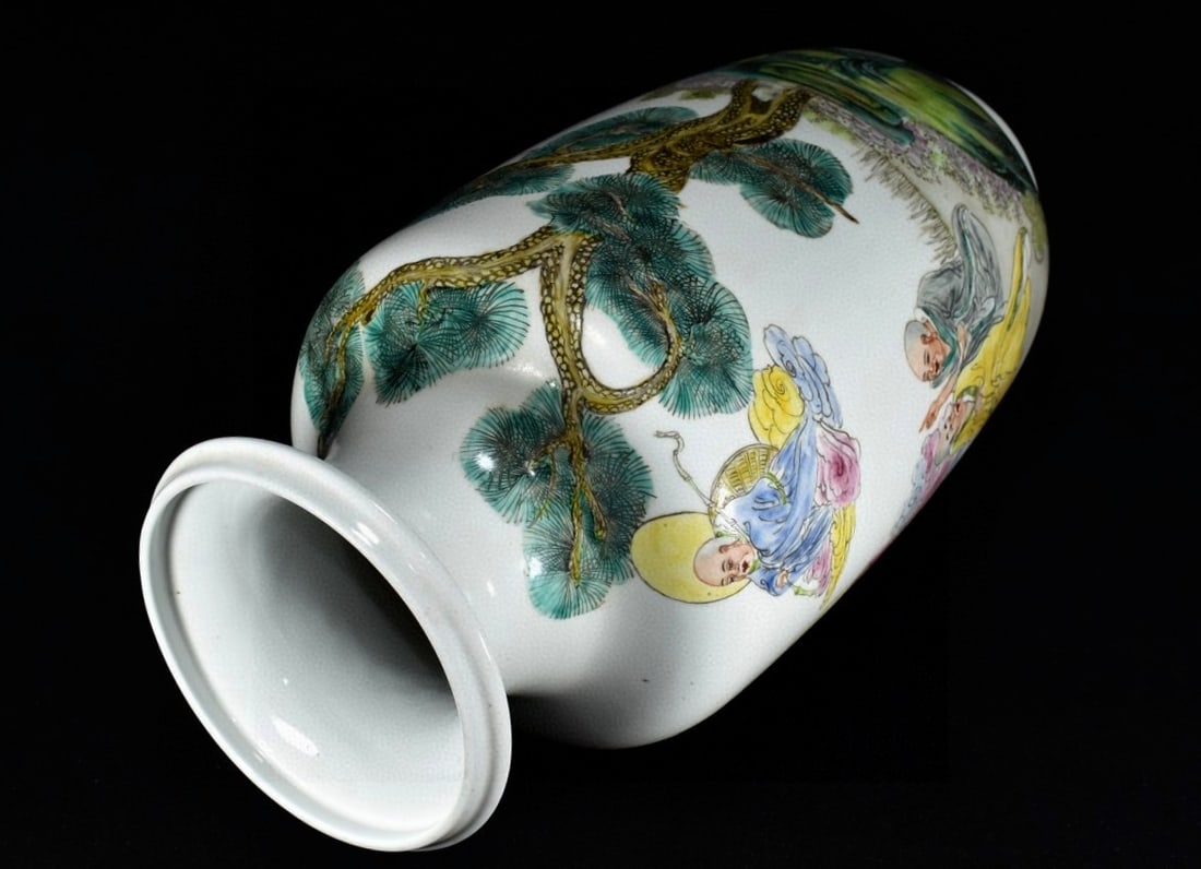 A Huge Famille-Rose Arhat Pattern Vase - 8