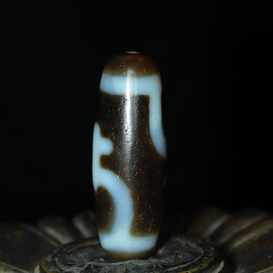 An Exquisite Dzi Bead Pendant - 2