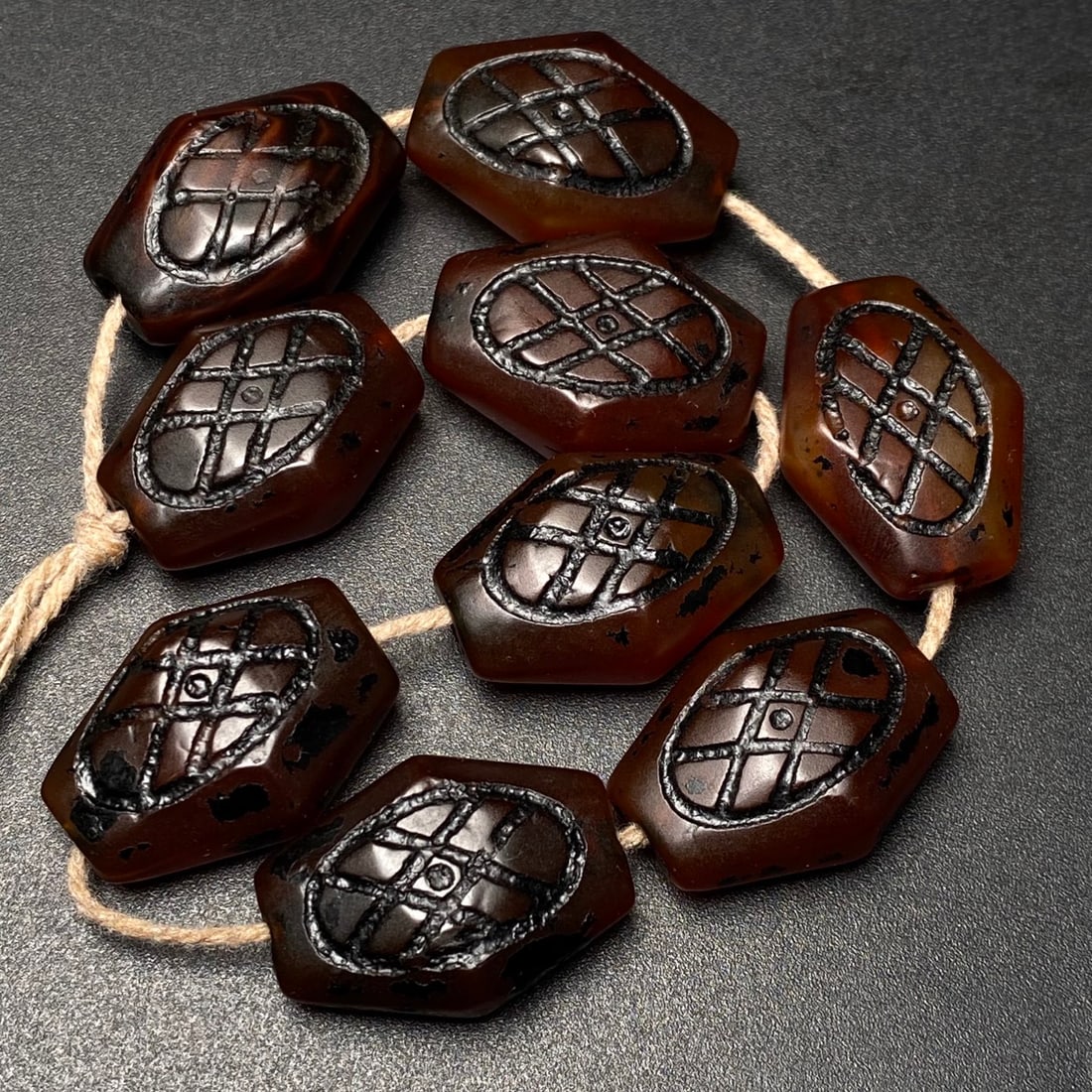 An Exquisite Dzi Bead Bracelets - 2