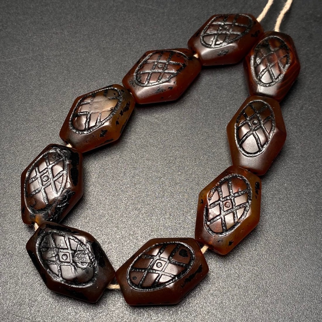 An Exquisite Dzi Bead Bracelets - 5