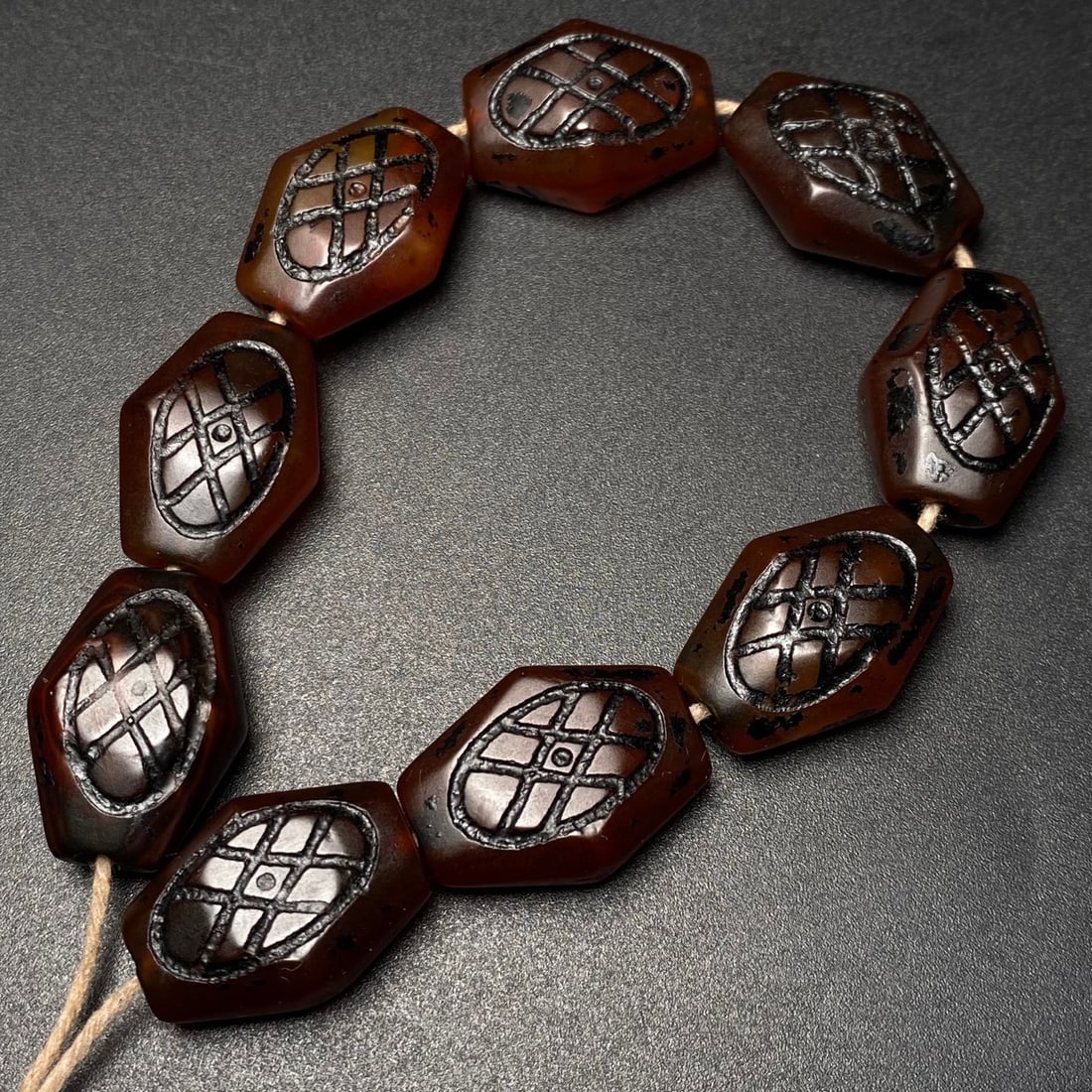 An Exquisite Dzi Bead Bracelets - 7