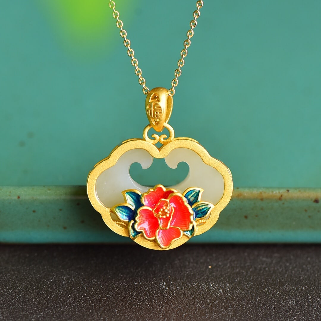 An Exquisite Sterling Silver-Gold Plated Inlaid White Jade Enamel Pendant: An Exquisite Sterling Silver-Gold Plated Inlaid White Jade Enamel Pendant 纯银镀金镶白玉珐琅吊坠