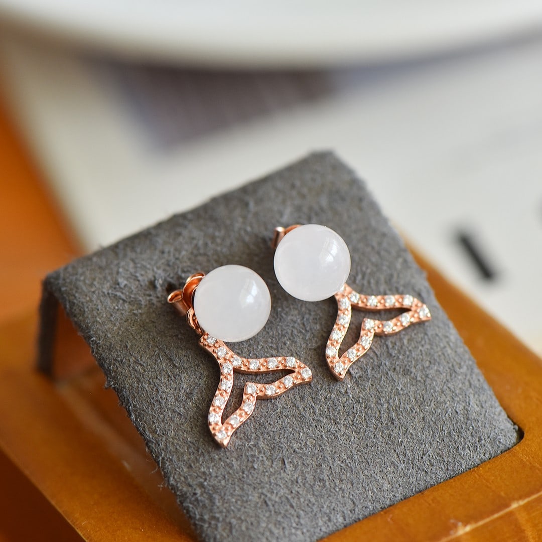 A Pair of Exquisite Sterling Silver-Gold Plated Inlaid White Jade Earrings,Inlaid Diamonds: A Pair of Exquisite Sterling Silver-Gold Plated Inlaid White Jade Earrings,Inlaid Diamonds,Size:8mmx8mm 