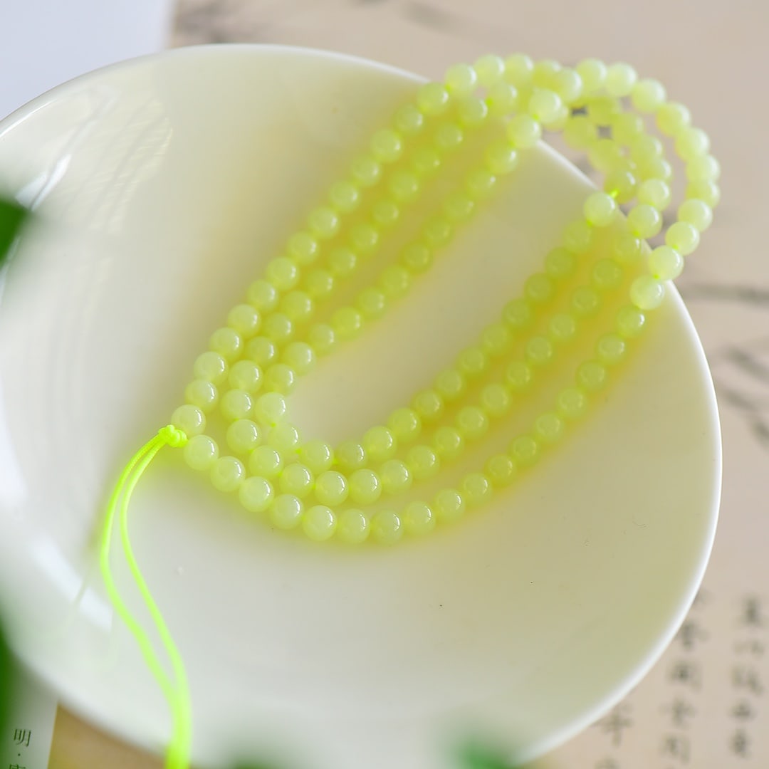 An Exquisite Yellow Jade Bracelets - 4