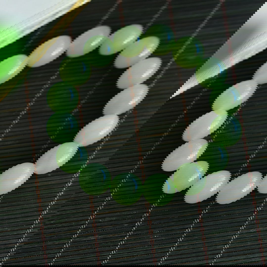 An Exquisite Greenish Jade Bracelets: An Exquisite Greenish Jade Bracelets,Size:12mm 青白玉手串