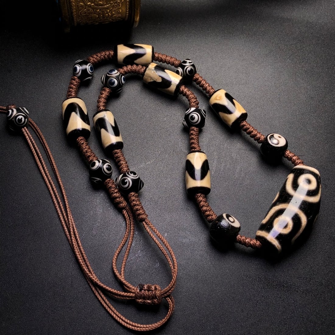 An Exquisite Dzi Bead Necklace - 2