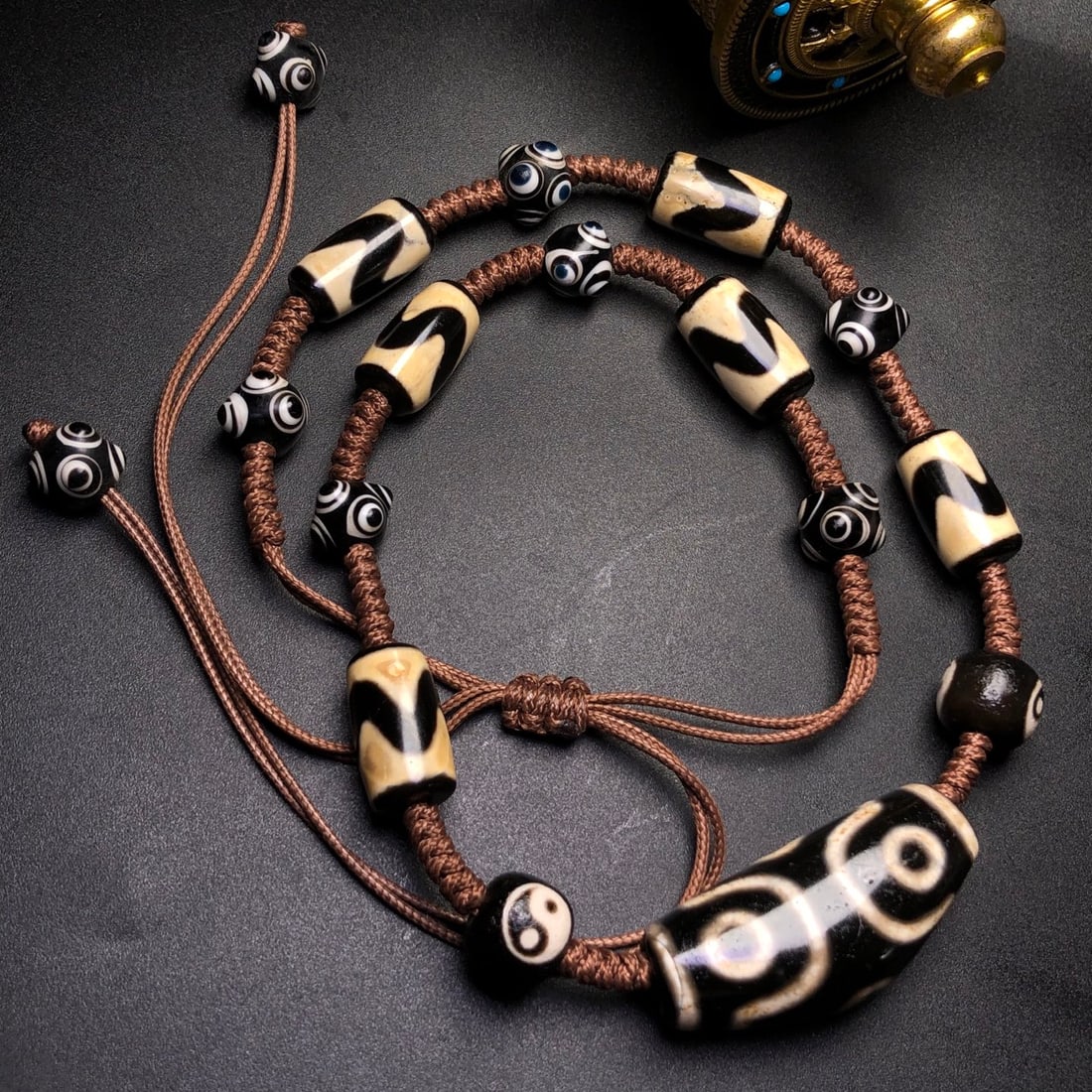 An Exquisite Dzi Bead Necklace - 3
