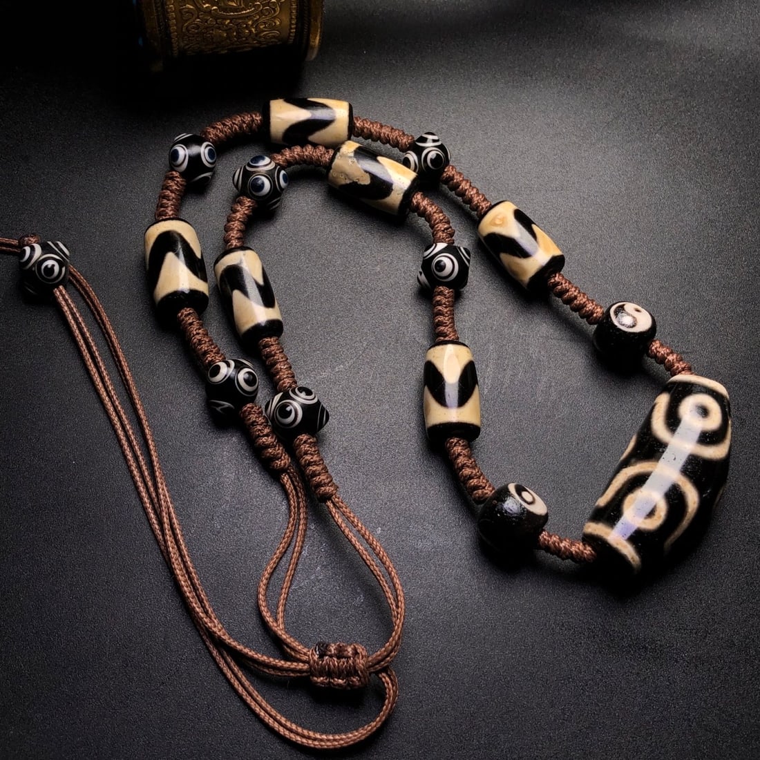 An Exquisite Dzi Bead Necklace - 4