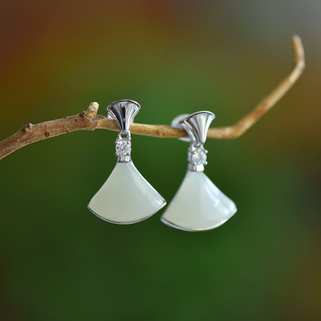 A Pair of Exquisite Sterling Silver Inlaid White Jade Earrings,Inlaid Diamonds (1 of 6)