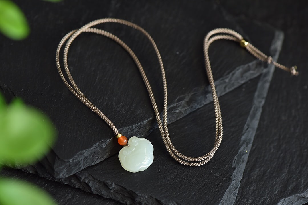 An Exquisite White Jade Pendant (1 of 5)